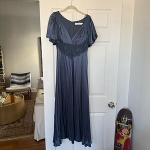 ASTR the Label Aurelia Satin V-Neck Midi Dress